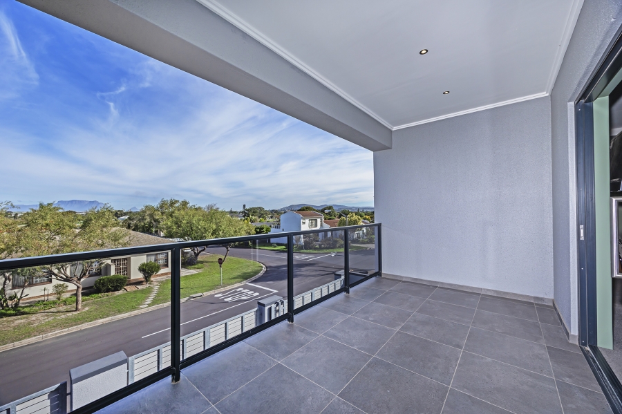 5 Bedroom Property for Sale in Elim Western Cape